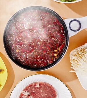 stufato in una padella elettrica