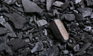 trozos de carbón